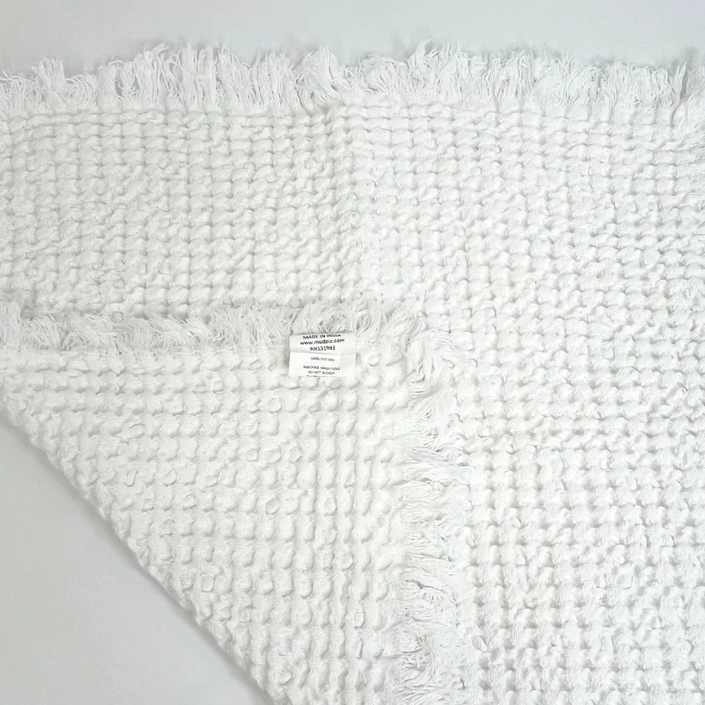 Mud Pie White Waffle Weave Cotton Napkins with Fringe Set of 4 NEW